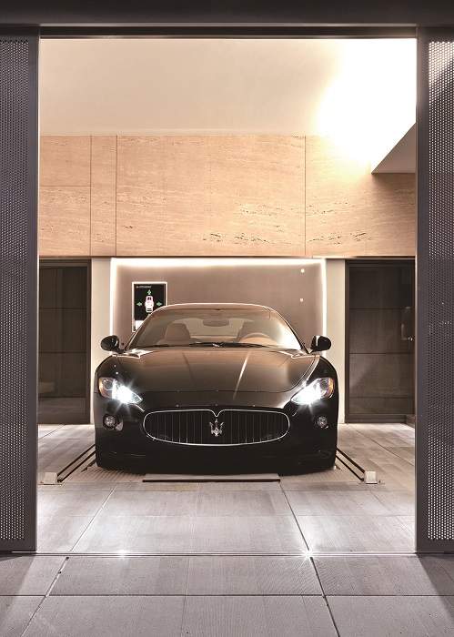 汽車(chē)梯案例